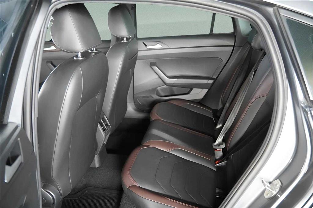 VIRTUS 1.0 200 TSI HIGHLINE AUTOMÁTICO8