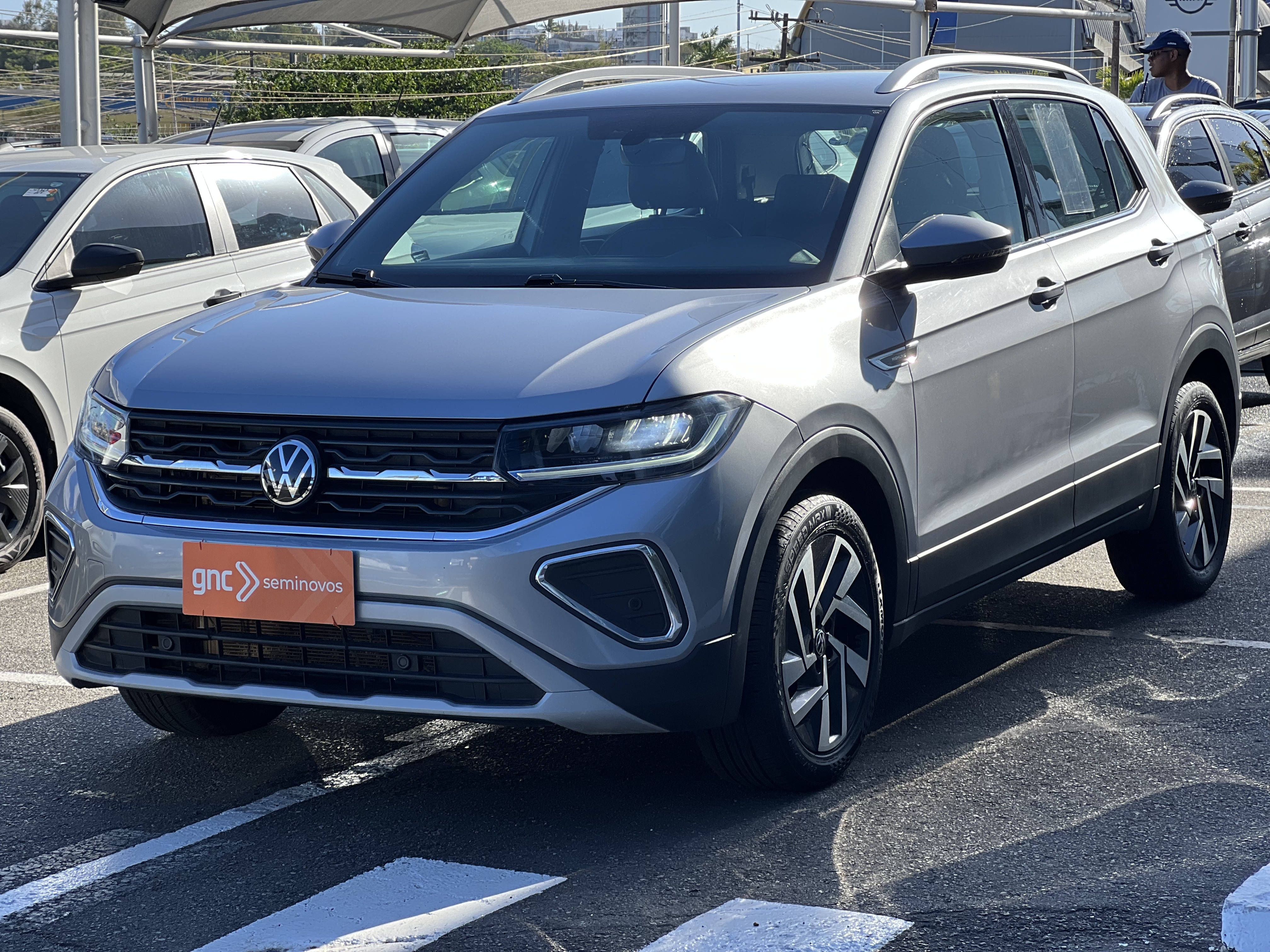 VOLKSWAGEN T-CROSS 1.4 250 TSI TOTAL FLEX HIGHLINE AUTOMÁTICO