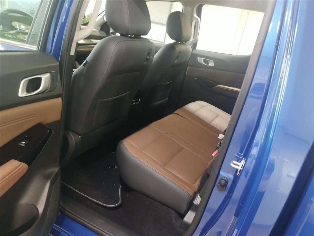 DAKOTA 2.2 TURBO DIESEL LARAMIE 4X4 AUTOMÁTICO11