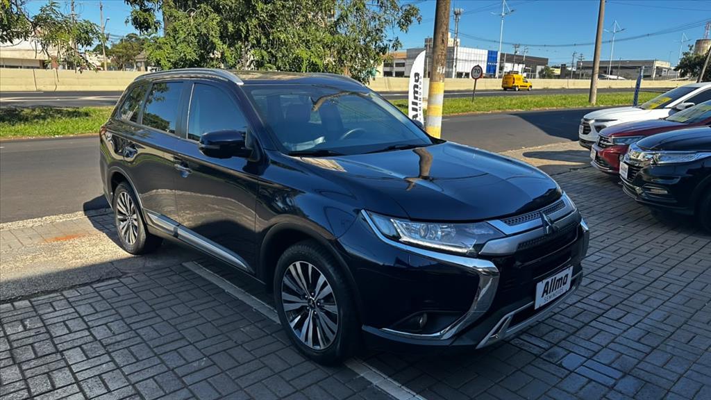 OUTLANDER 2.0 MIVEC GASOLINA HPE AUTOMÁTICO16