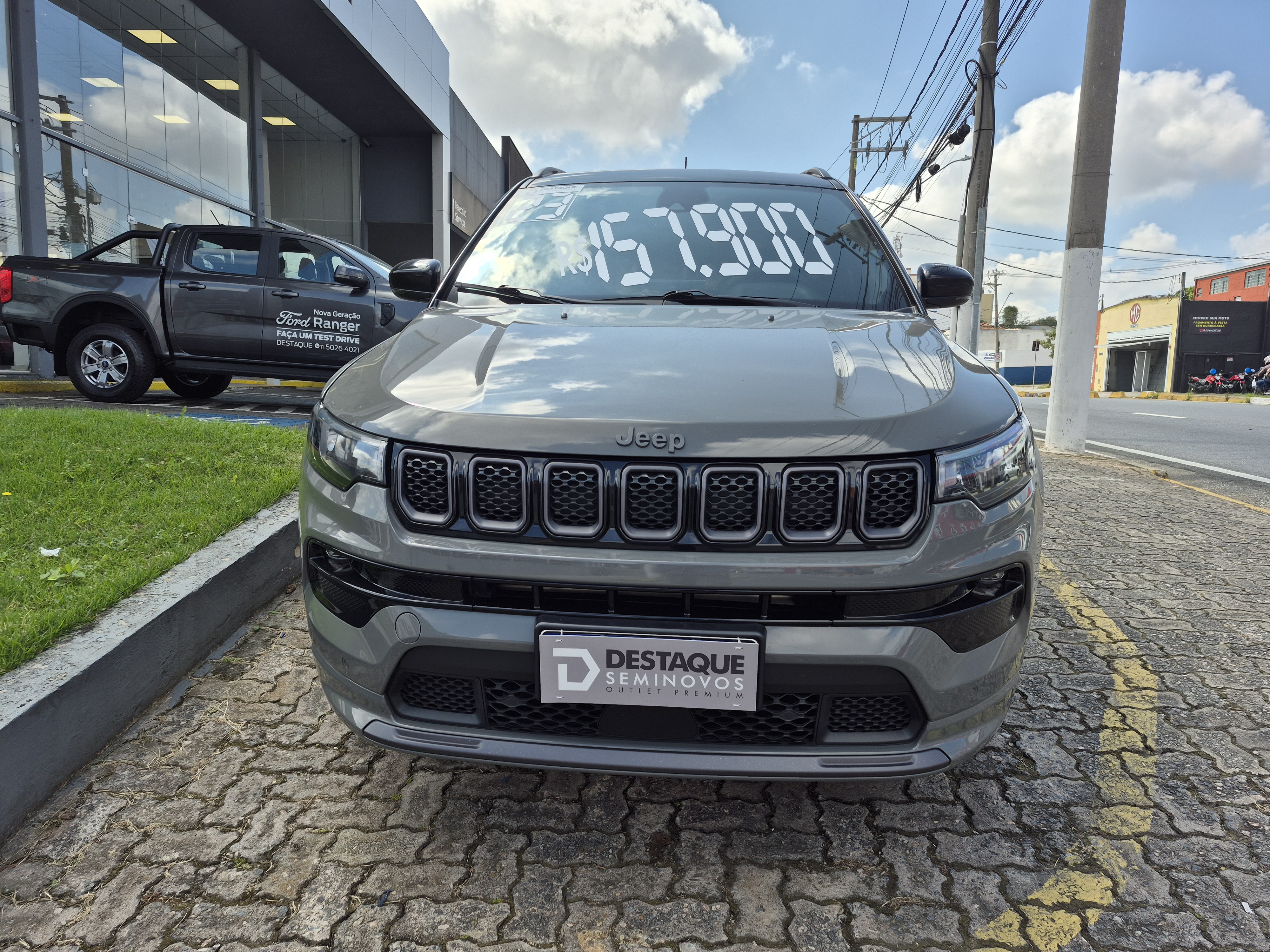 Foto ilustrativa do carro