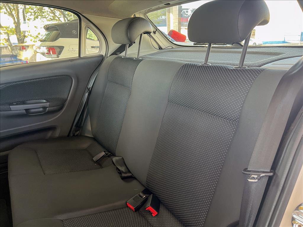 GOL 1.0 MI TRENDLINE 8V FLEX 4P MANUAL17
