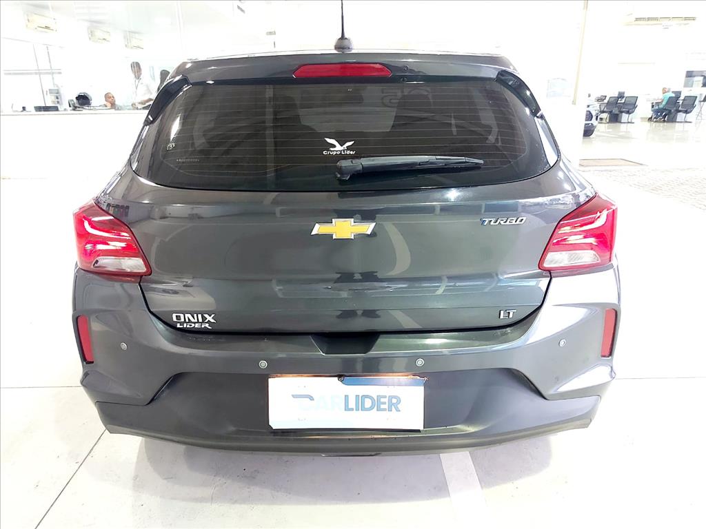 ONIX 1.0 TURBO FLEX LT AUTOMÁTICO4