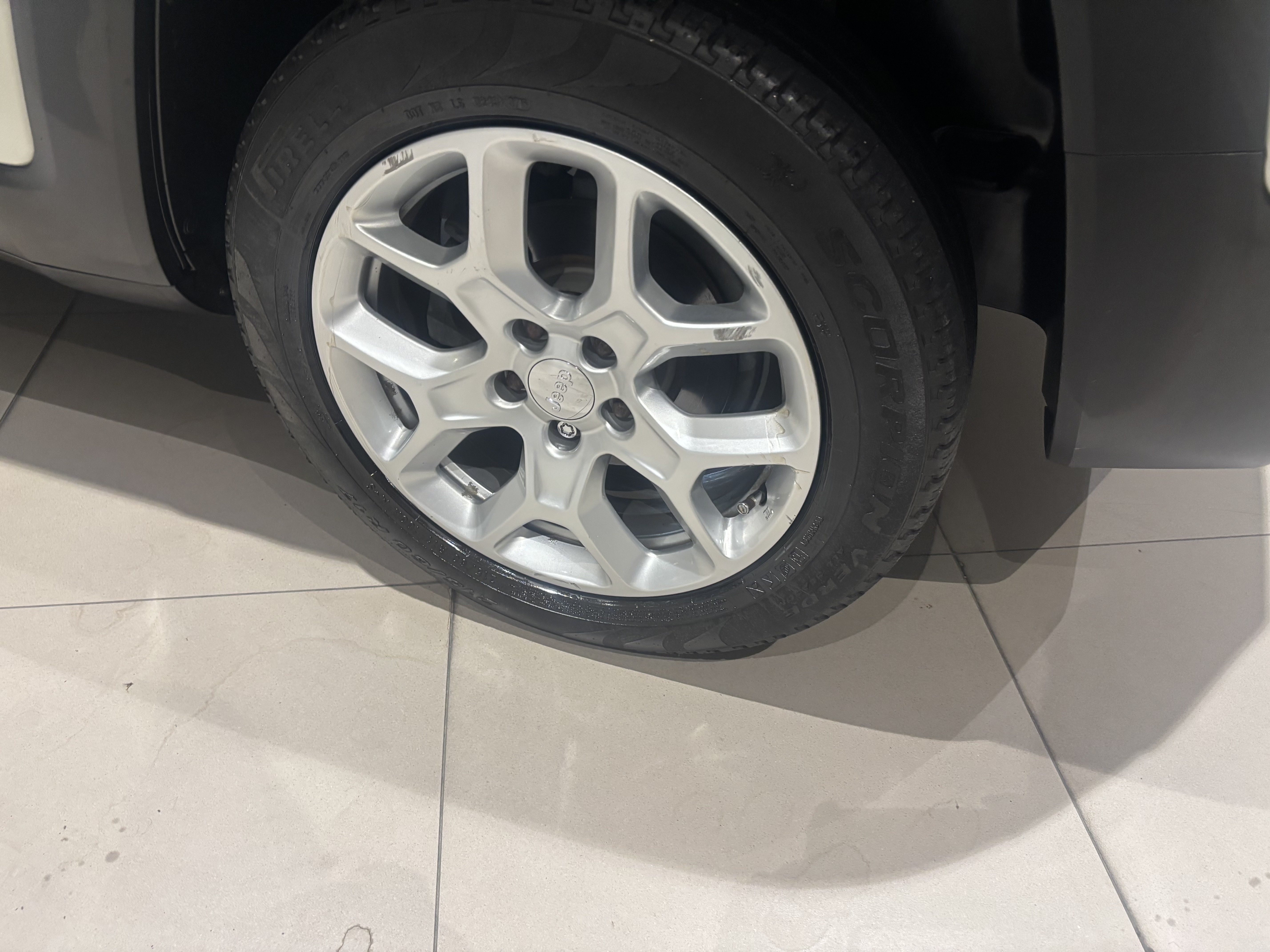 RENEGADE 1.8 16V FLEX LONGITUDE 4P AUTOMÁTICO6
