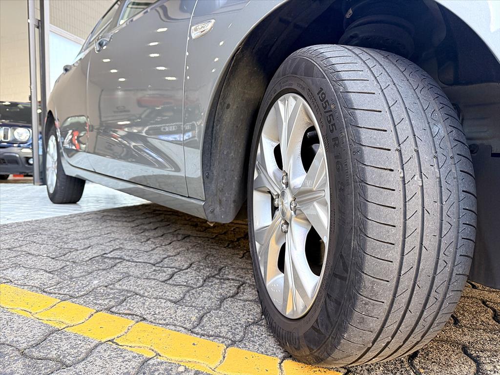 Chevrolet Onix Plus - 1.0 TURBO FLEX LTZ AUTOMÁTICO