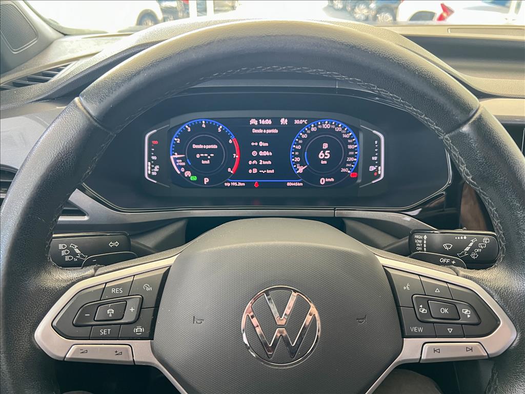 TAOS 1.4 250 TSI TOTAL FLEX HIGHLINE AUTOMÁTICO9