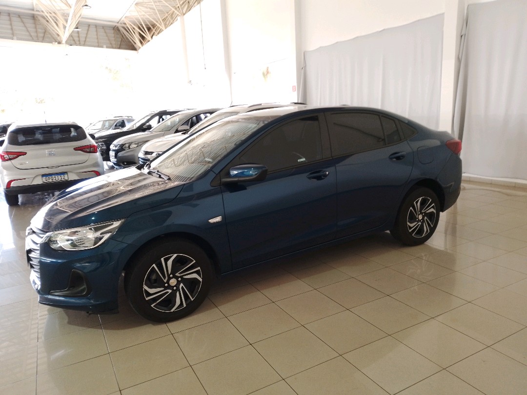 GM - Chevrolet-ONIX PLUS-1.0 TURBO FLEX LT MANUAL