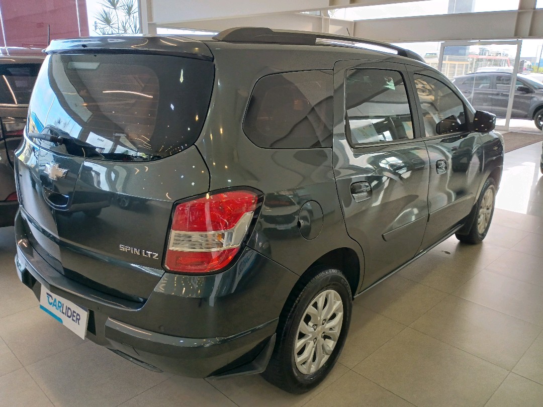 SPIN 1.8 LTZ 8V FLEX 4P AUTOMÁTICO3