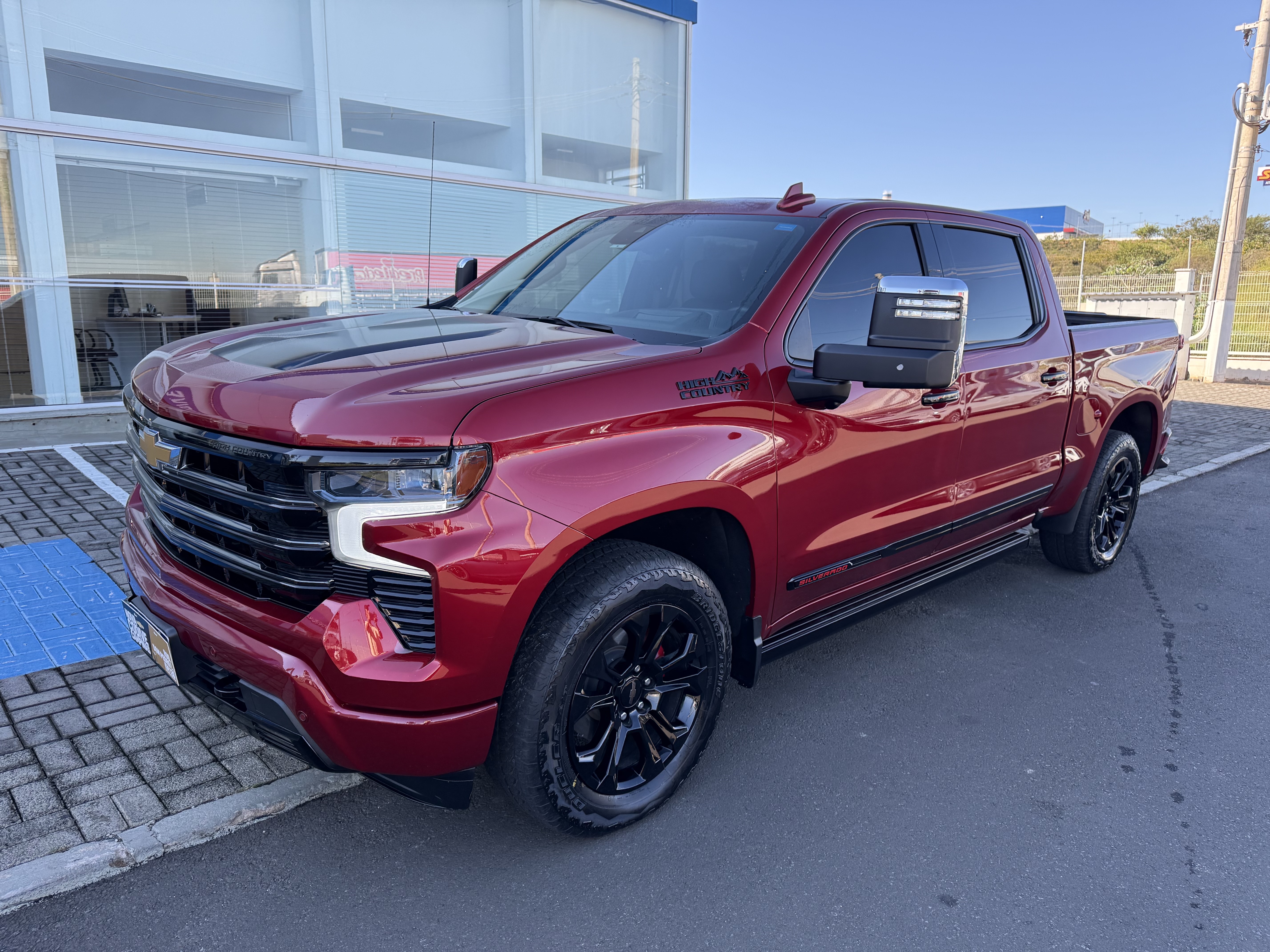 SILVERADO 5.3 V8 GASOLINA 1500 HIGH COUNTRY 4X4 AUTOMÁTICO