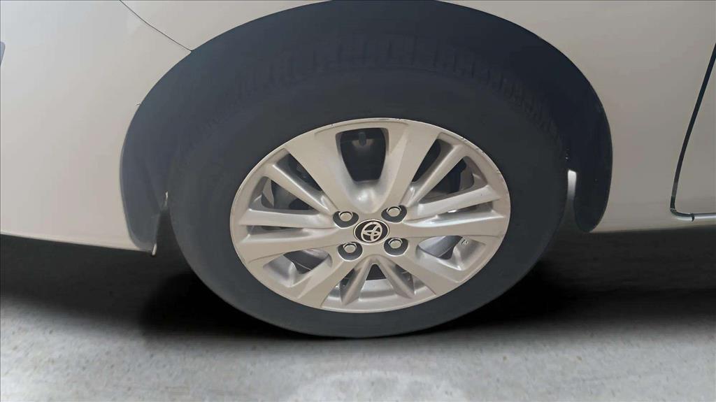 YARIS 1.5 16V FLEX SEDAN XL MANUAL13