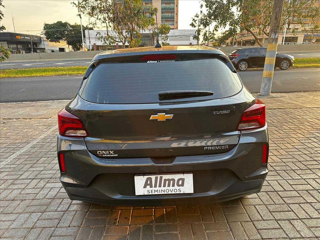 ONIX 1.0 TURBO FLEX PREMIER AUTOMÁTICO ONIX 1.0 TURBO FLEX PREMIER AUTOMÁTICO