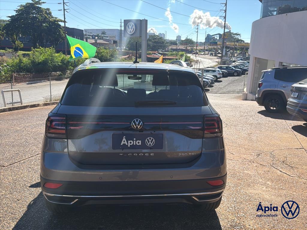 T-CROSS 1.4 250 TSI TOTAL FLEX HIGHLINE AUTOMÁTICO3