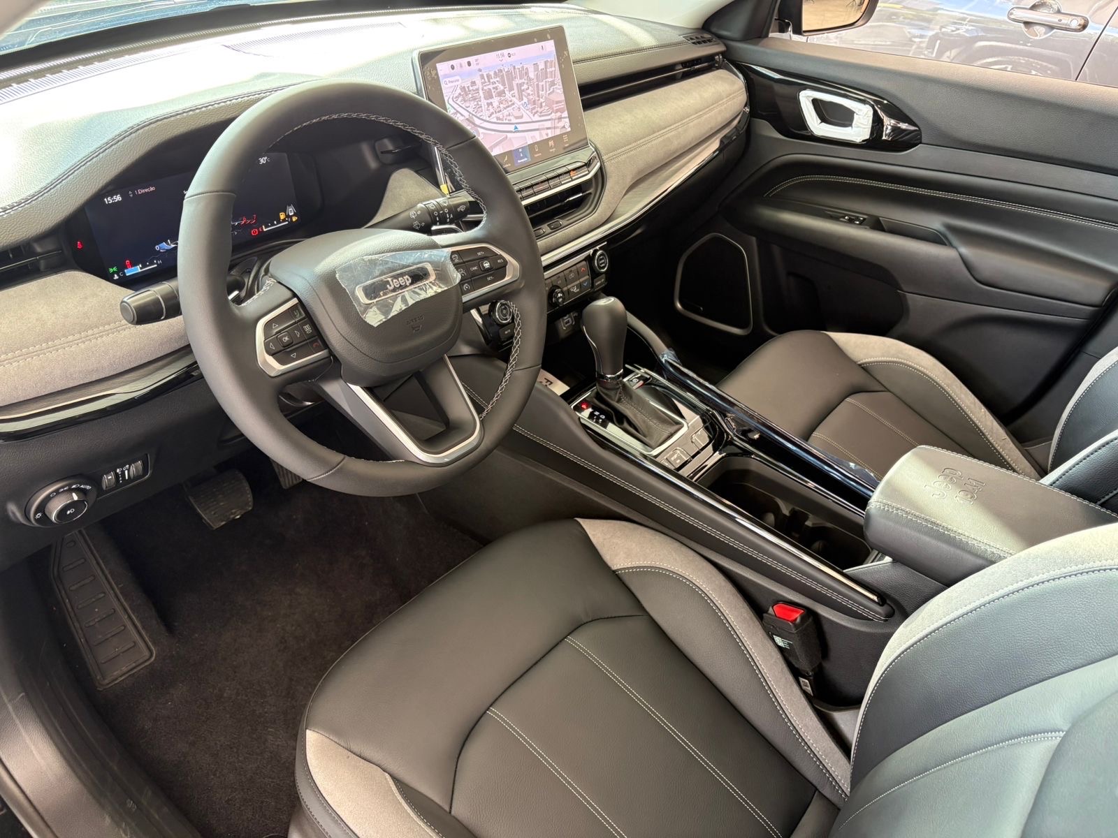 COMMANDER 1.3 T270 TURBO MHEV LIMITED AT66