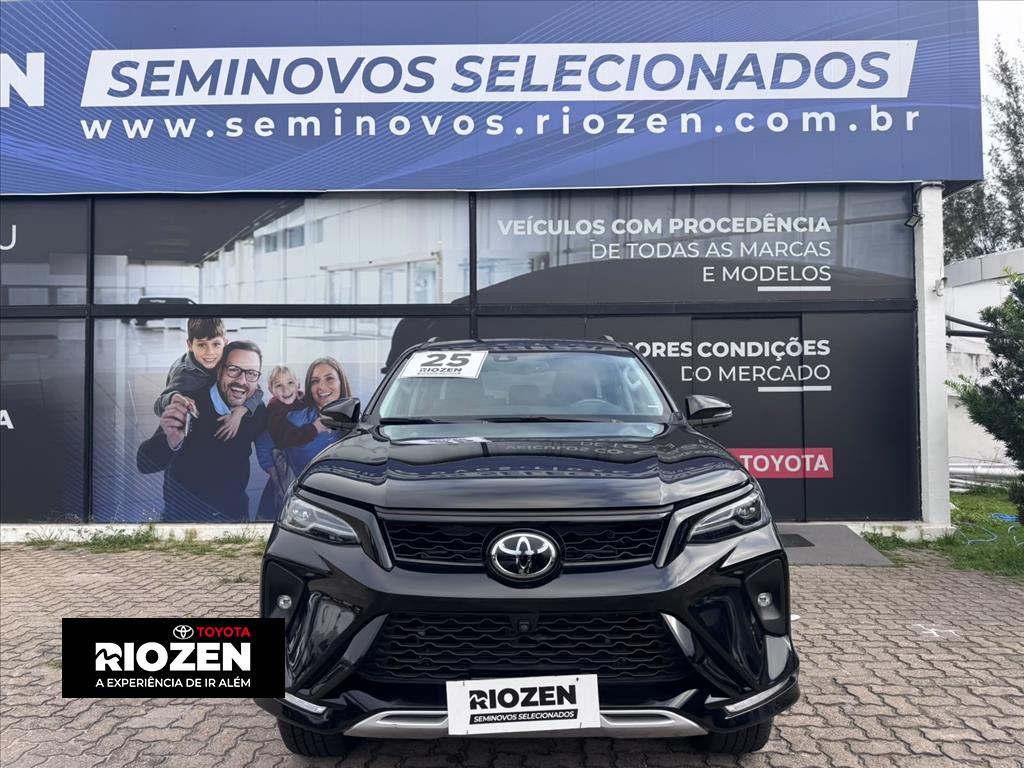 HILUX SW4 2.8 D-4D TURBO DIESEL SRX PLATINUM 7L 4X4 AUTOMÁTICO10