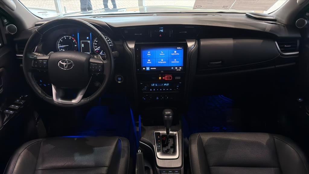 HILUX SW4 2.8 D-4D TURBO DIESEL SRX PLATINUM 7L 4X4 AUTOMÁTICO12