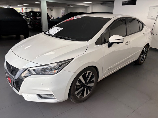 Nissan-VERSA-1.6 16V FLEX EXCLUSIVE XTRONIC