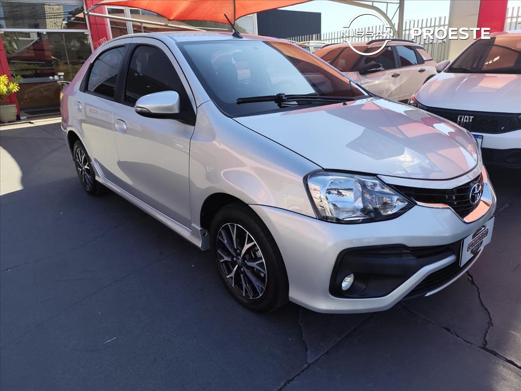 ETIOS 1.5 PLATINUM SEDAN 16V FLEX 4P AUTOMÁTICO1
