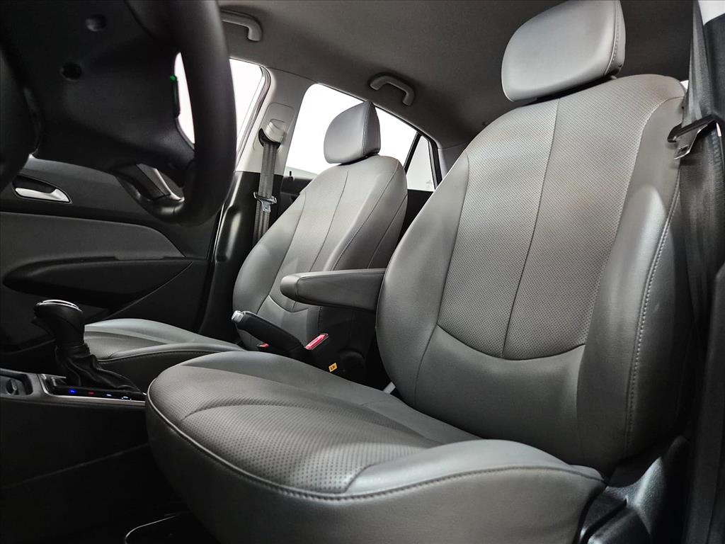 Hyundai-HB20S-1.6 PREMIUM 16V FLEX 4P AUTOMÁTICO