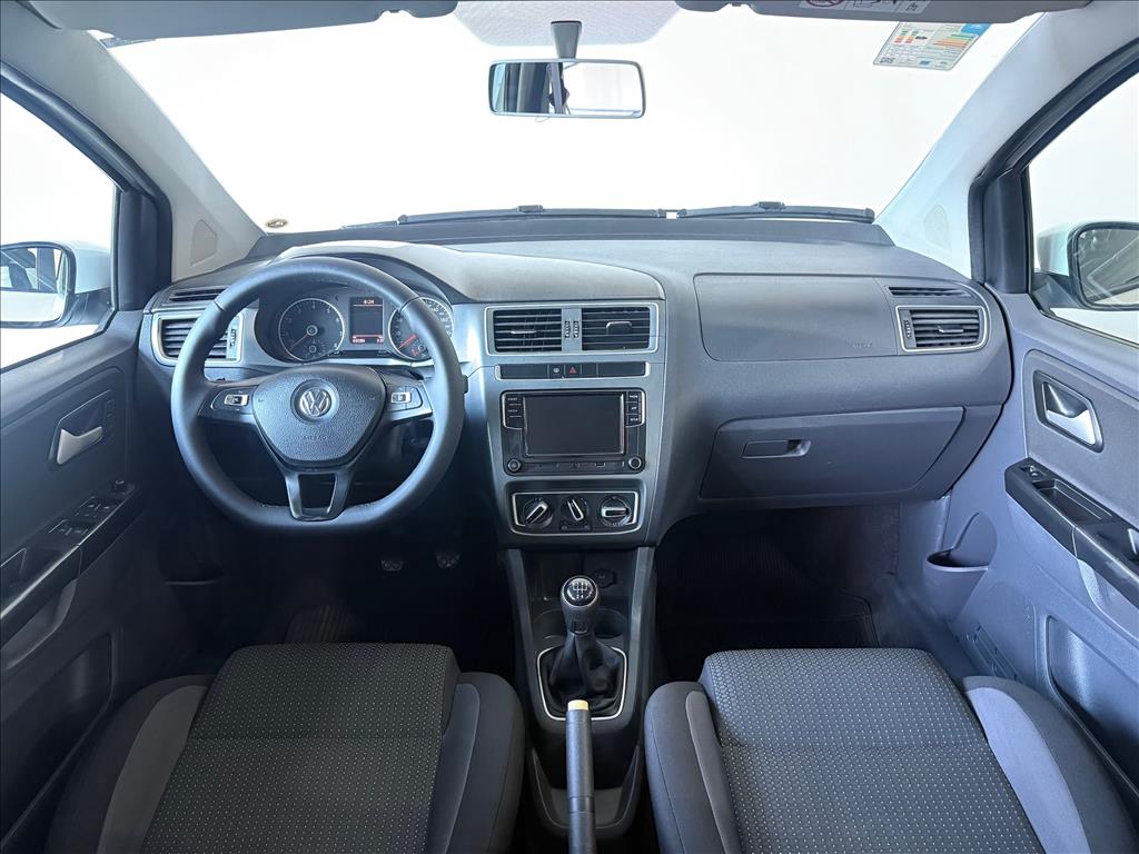 VOLKSWAGEN FOX 1.6 MSI TOTAL FLEX CONNECT 4P MANUAL-7 - Paraná Veículos Campinas - Veículos novos e seminovos com qualidade e procedência - 0