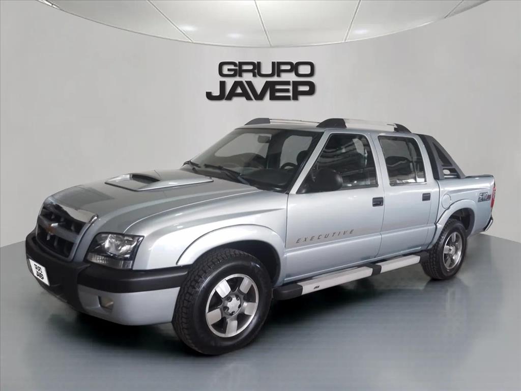 GM - Chevrolet-S10-2.8 EXECUTIVE 4X4 CD 12V TURBO ELECTRONIC INTERCOOLER DIESEL 4P MANUAL