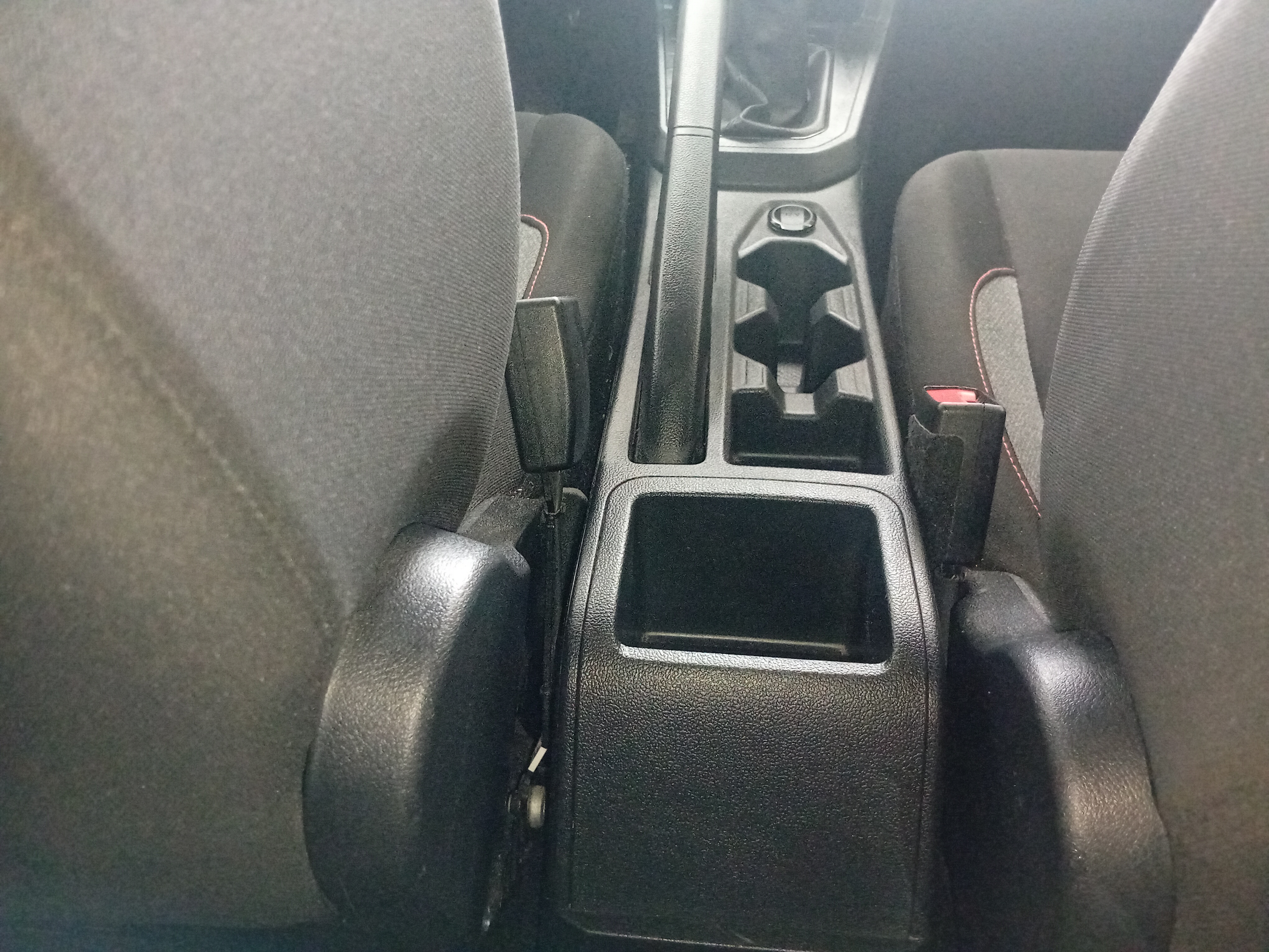 POLO 1.0 MPI TRACK MANUAL9
