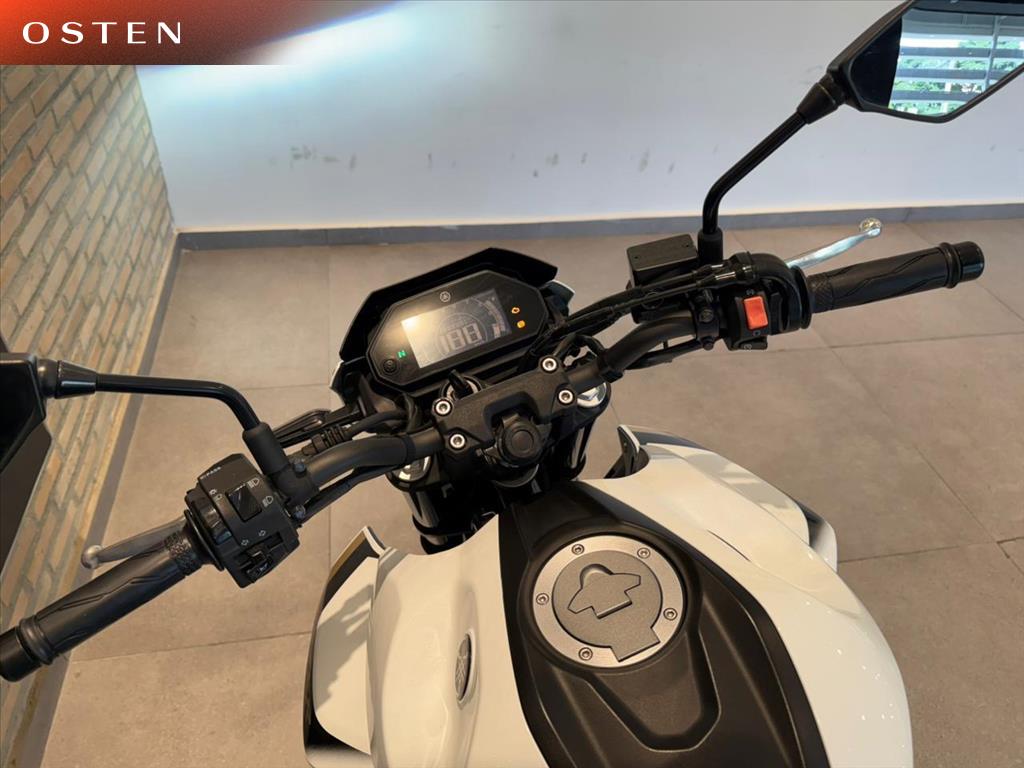 YAMAHA-FAZER-FZ25 CONNECTED ABS