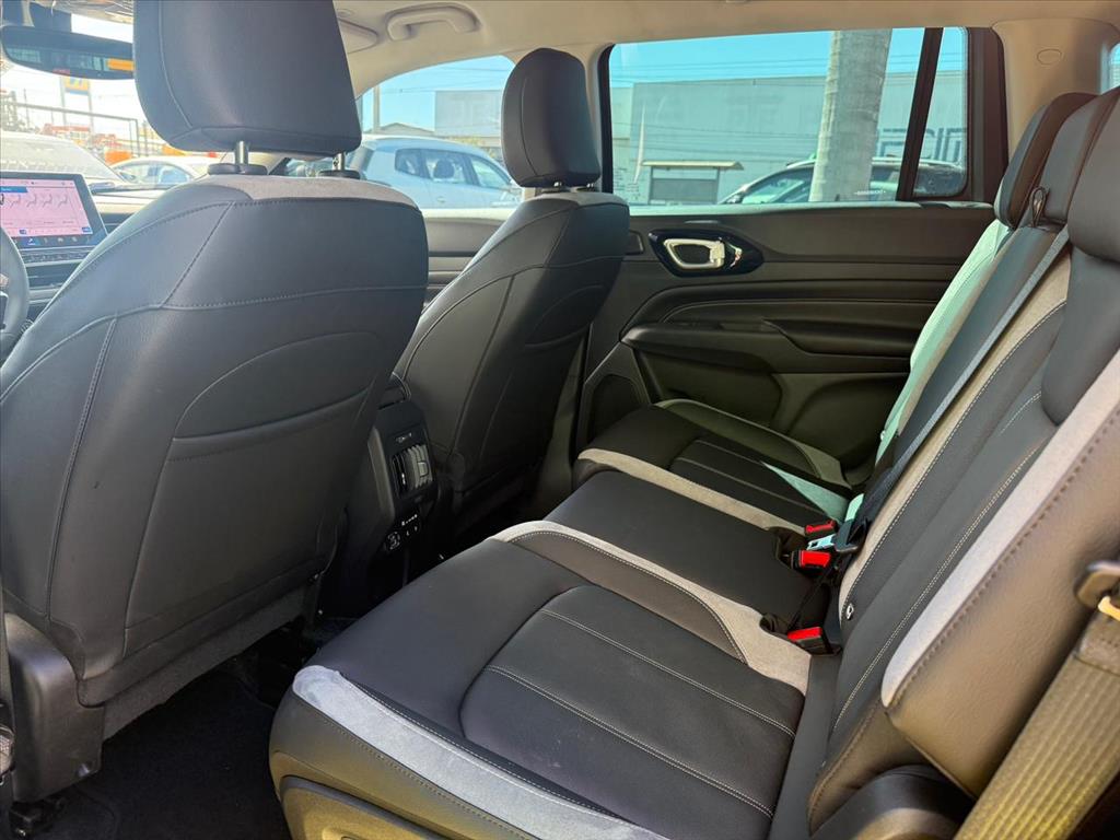 COMMANDER 1.3 T270 TURBO FLEX LIMITED AT64