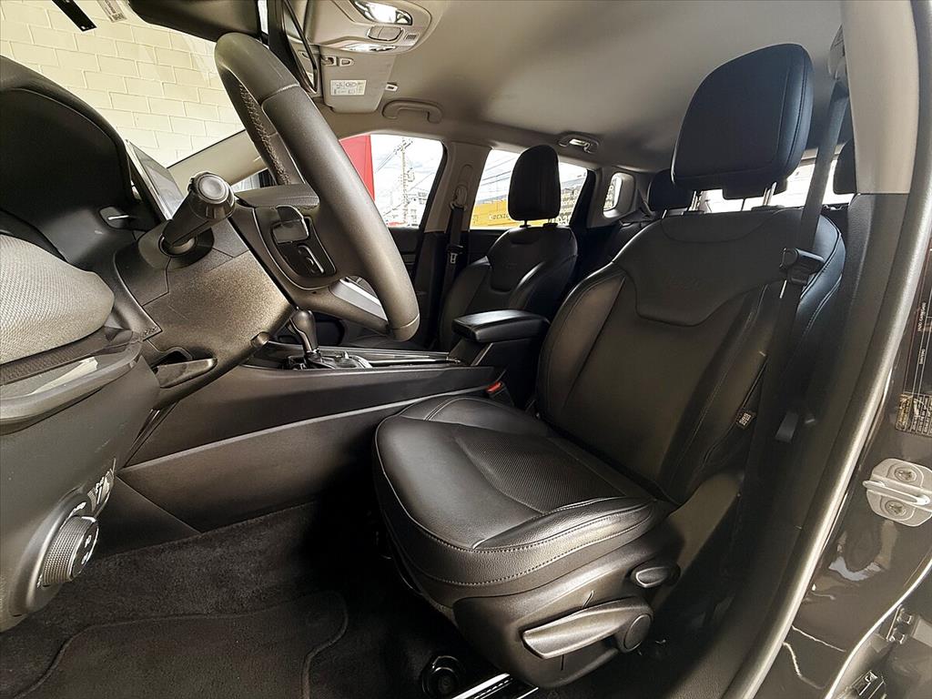 Jeep Compass - 2.0 TD350 TURBO DIESEL LONGITUDE AT9