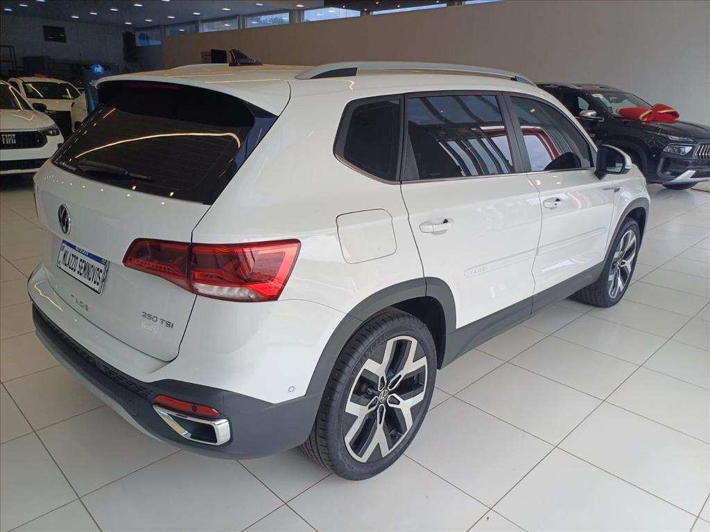 TAOS 1.4 250 TSI TOTAL FLEX HIGHLINE AUTOMÁTICO TAOS 1.4 250 TSI TOTAL FLEX HIGHLINE AUTOMÁTICO