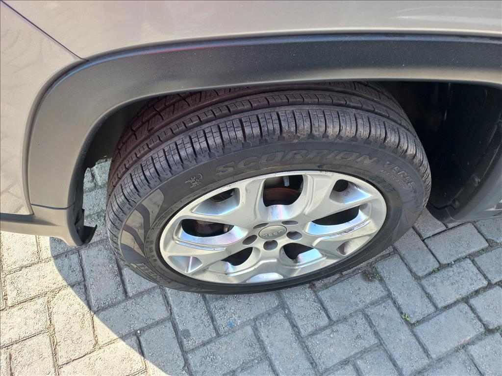 Foto ilustrativa do carro
