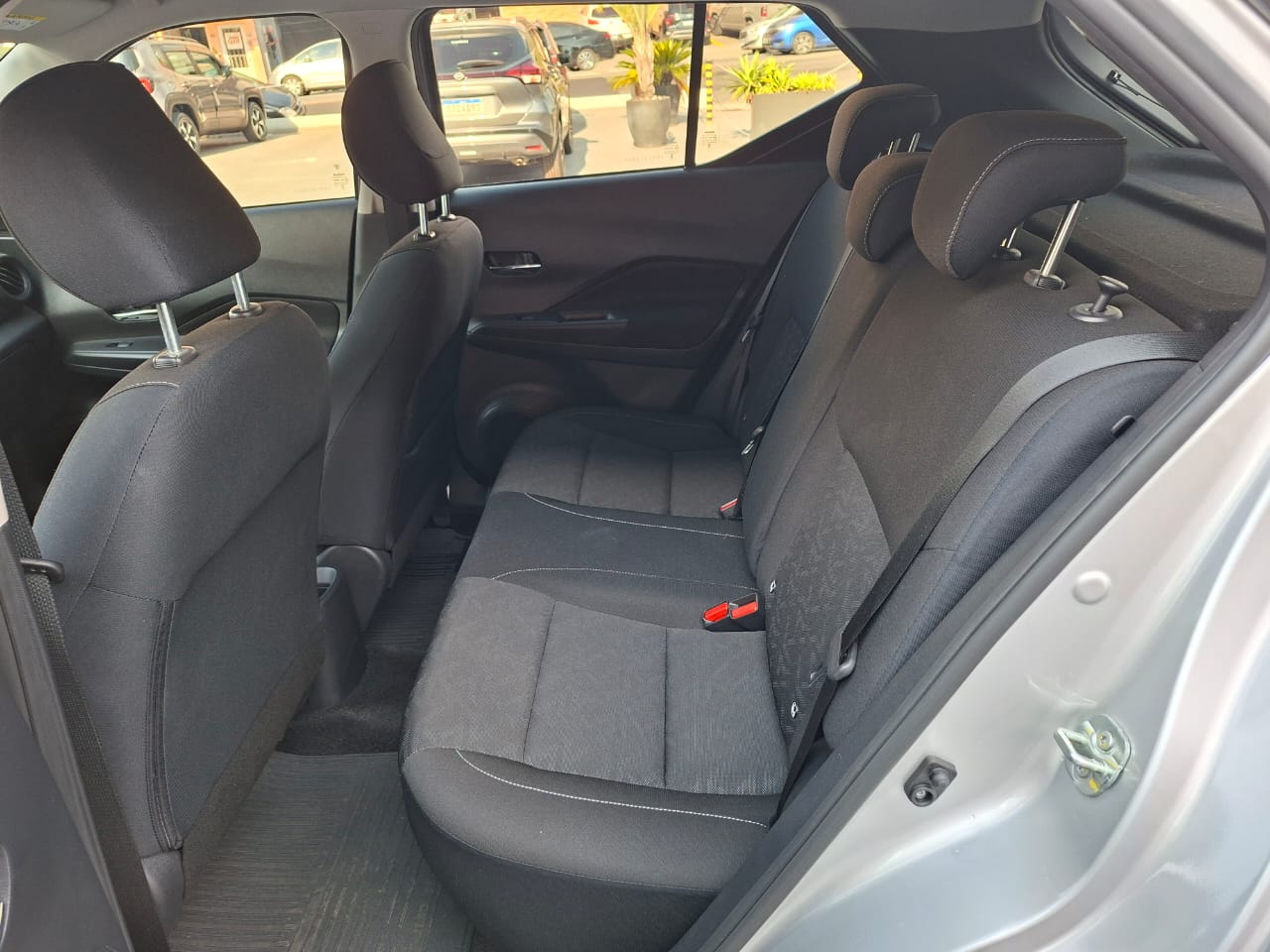 KICKS PLAY 1.6 16V FLEXSTART SENSE XTRONIC5