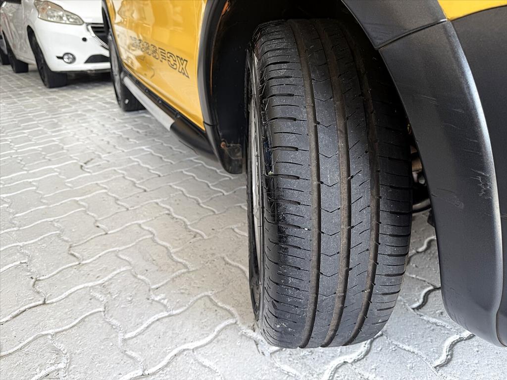 Volkswagen Crossfox - 1.6 MI FLEX 8V 4P MANUAL