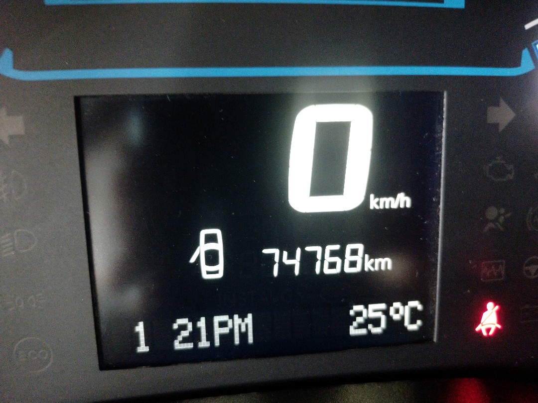 Renault-KWID-1.0 12V SCE FLEX ZEN MANUAL
