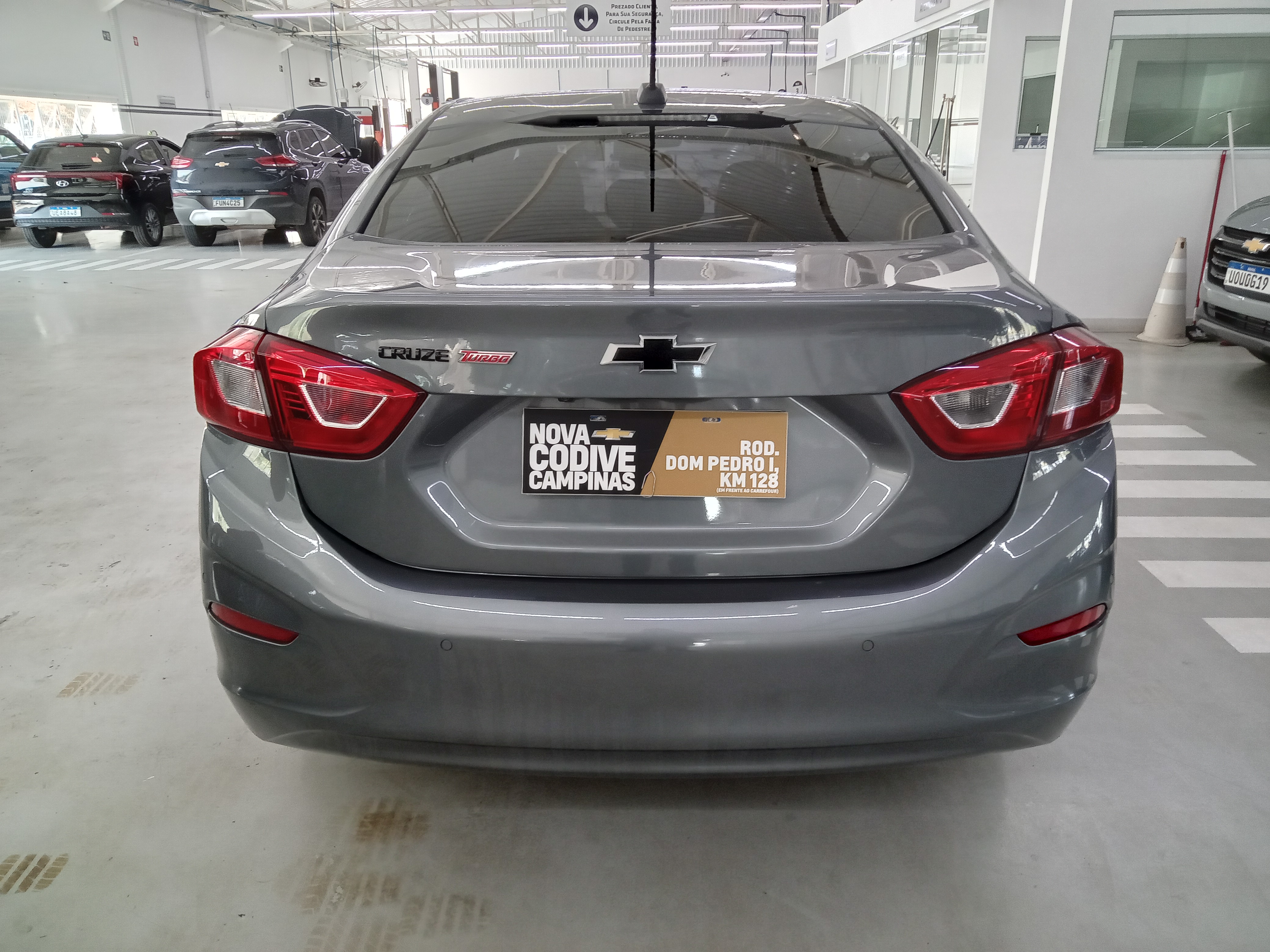 CRUZE 1.4 TURBO MIDNIGHT 16V FLEX 4P AUTOMÁTICO5