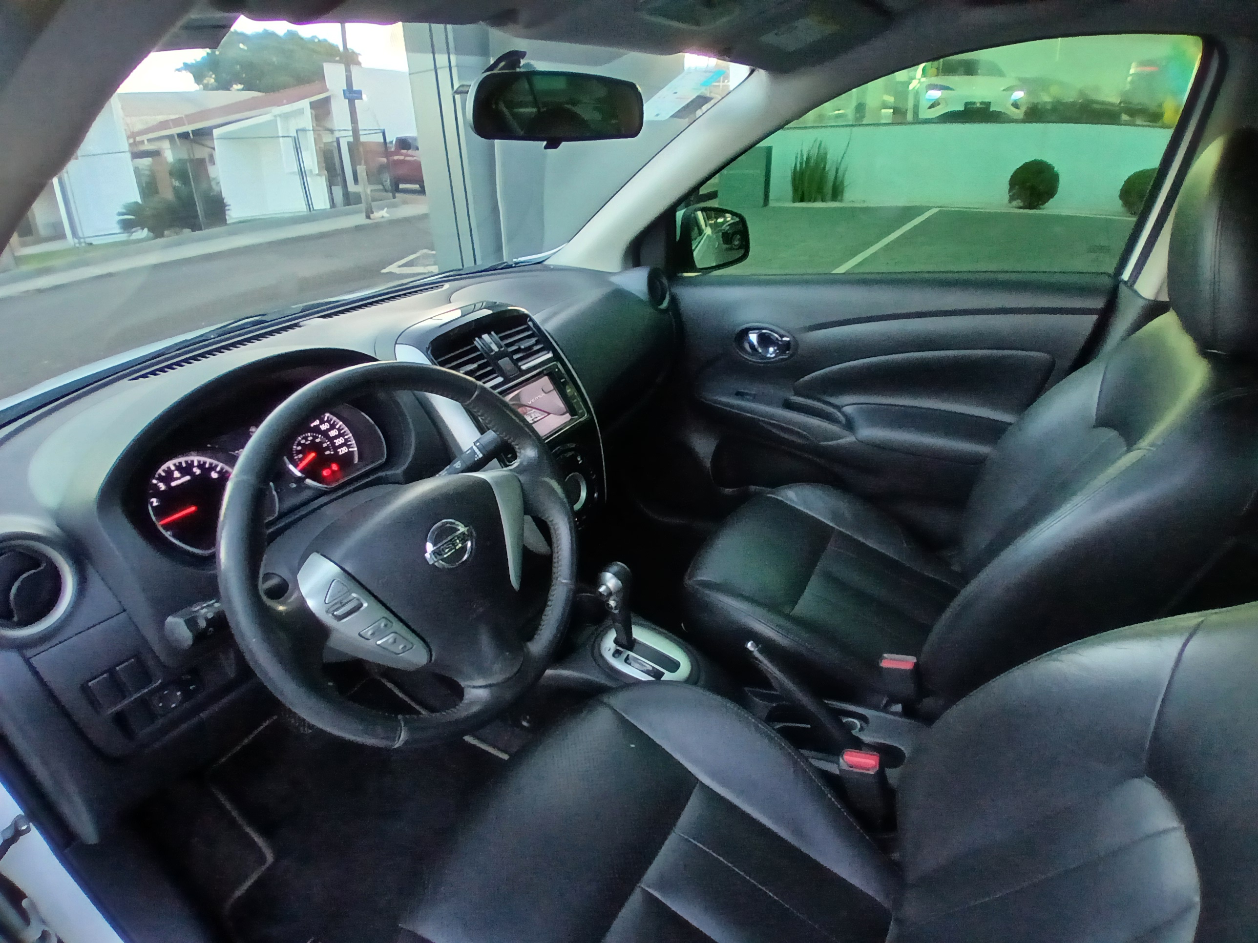 VERSA 1.6 16V FLEXSTART UNIQUE 4P XTRONIC10