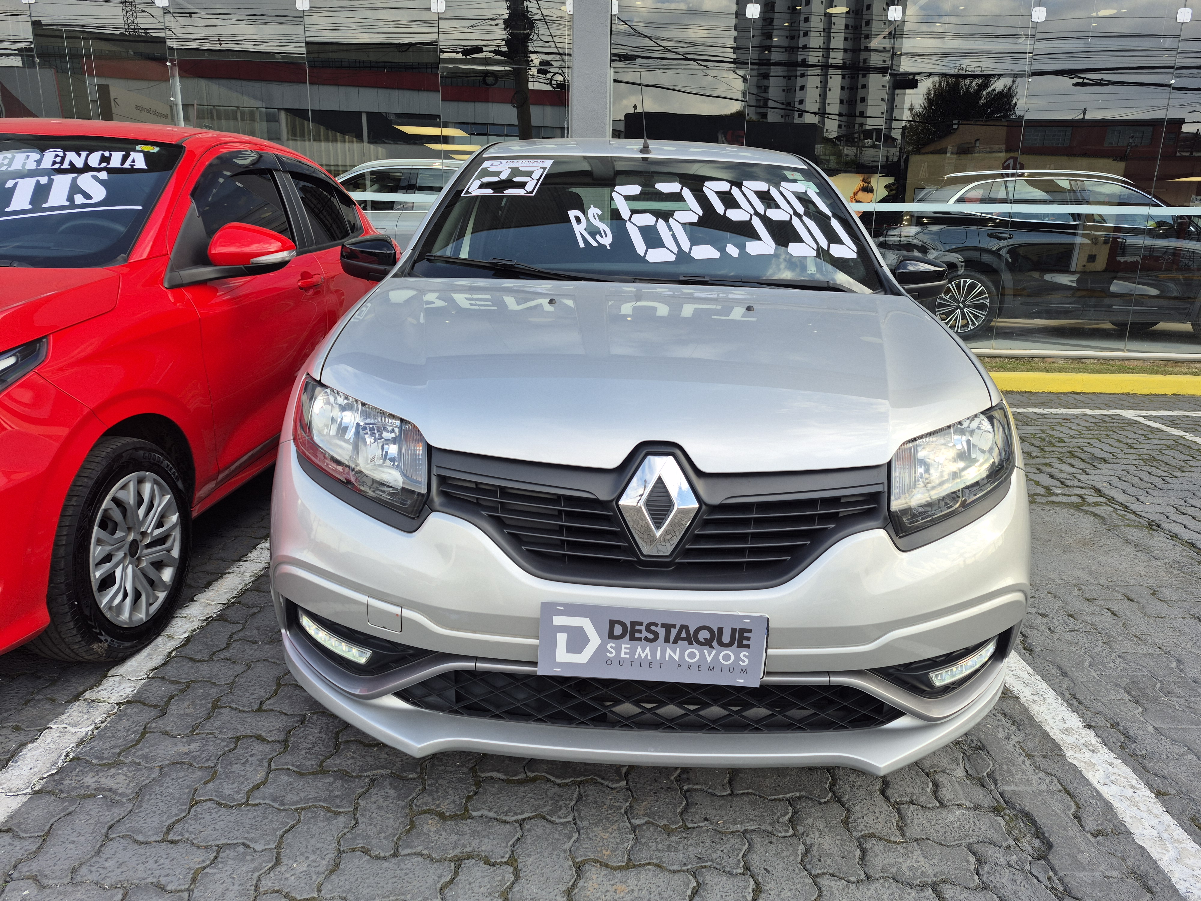 RENAULT SANDERO