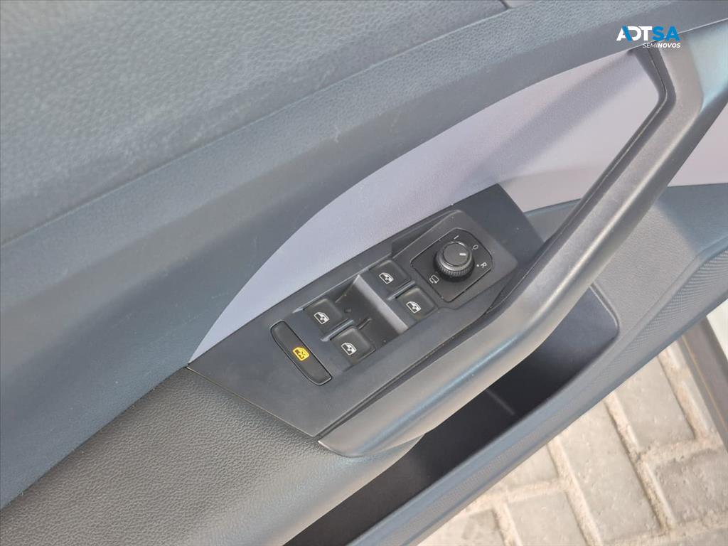 VOLKSWAGEN T-CROSS 1.0 200 TSI TOTAL FLEX AUTOMÁTICO