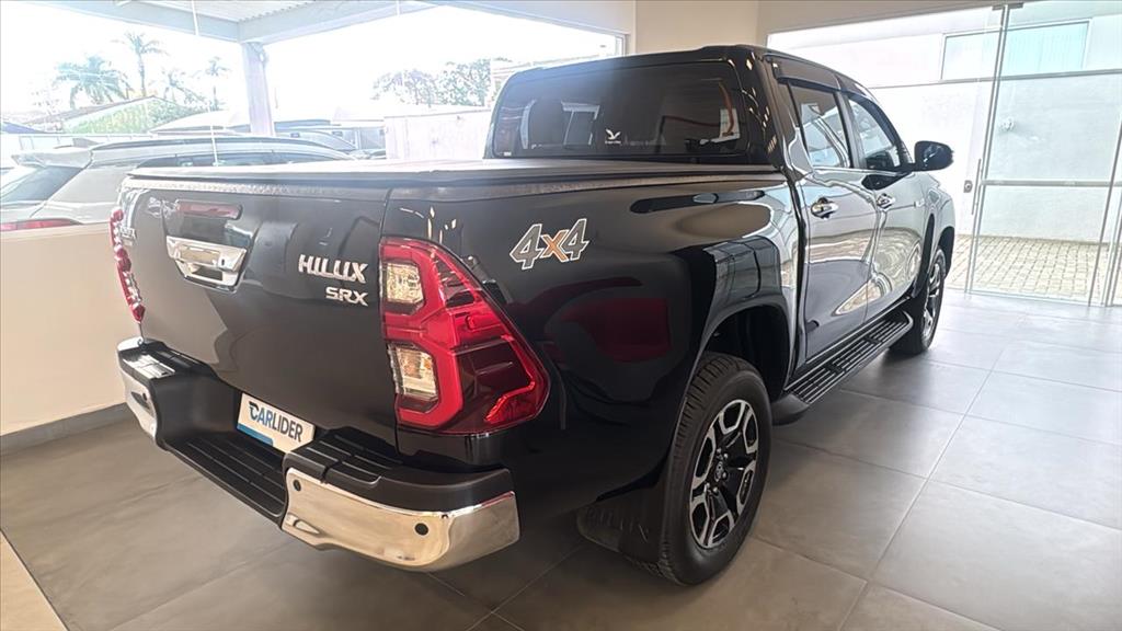 HILUX 2.8 D-4D TURBO DIESEL CD SRX 4X4 AUTOMÁTICO4