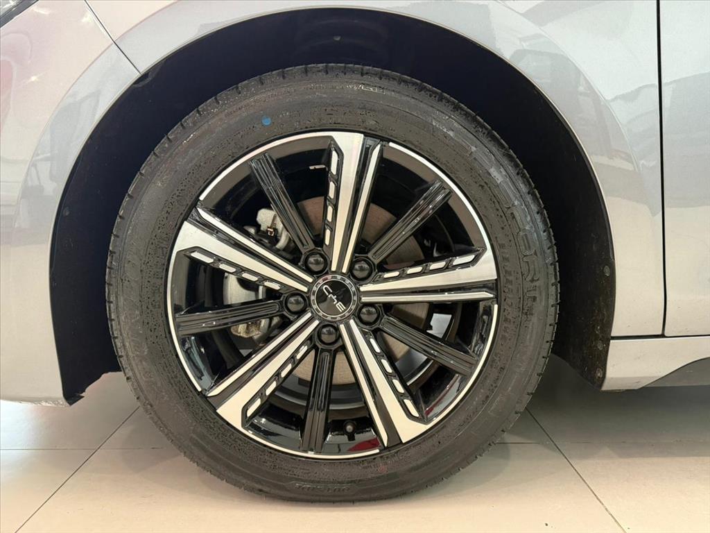 KING 1.5 DM-I PHEV GL AUTOMÁTICO7