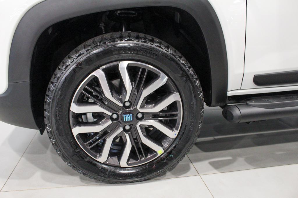 STRADA 1.0 TURBO 200 FLEX RANCH CD CVT11