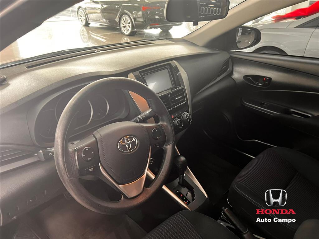 YARIS 1.5 16V FLEX SEDAN XL LIVE MULTIDRIVE9