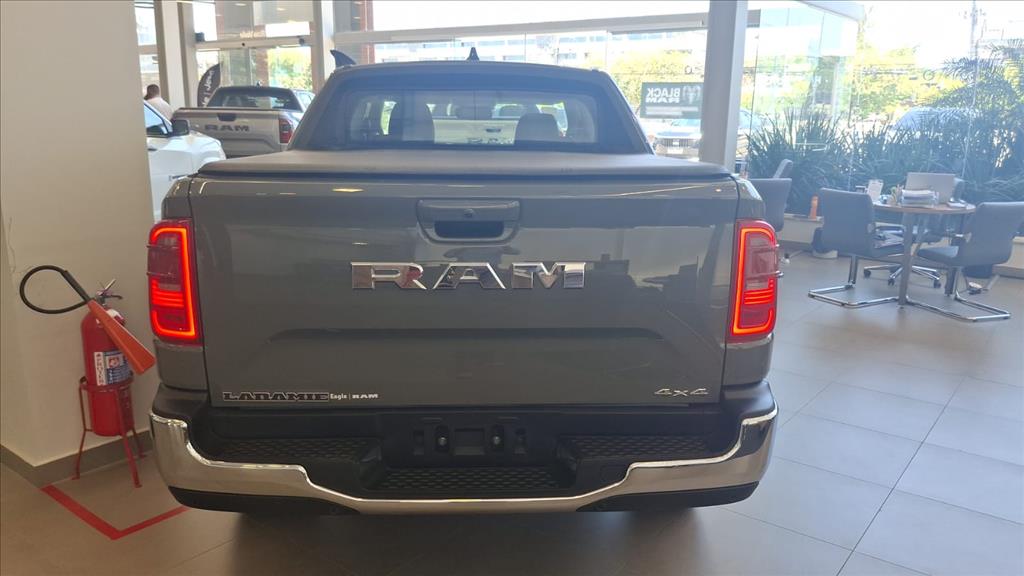 RAMPAGE 2.2 TURBO DIESEL LARAMIE 4X4 AUTOMÁTICO3