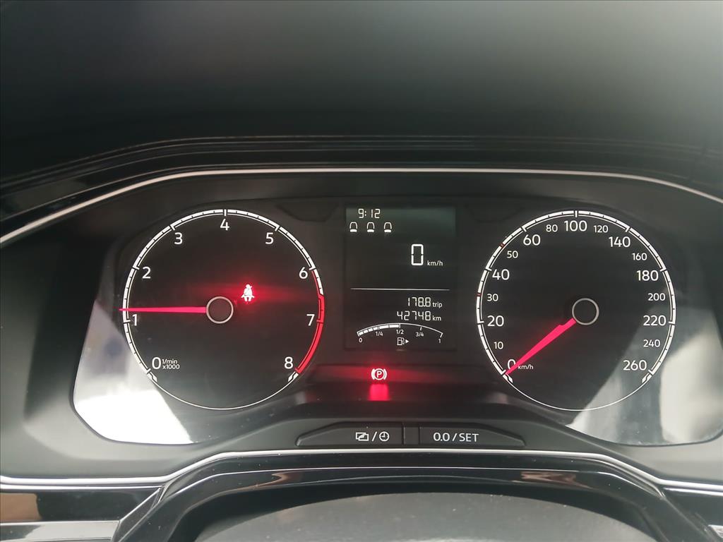 POLO 1.0 MPI TRACK MANUAL6