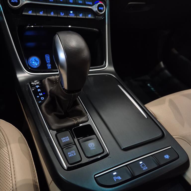 AZERA 3.0 V6 GDI GASOLINA AUTOMÁTICO8