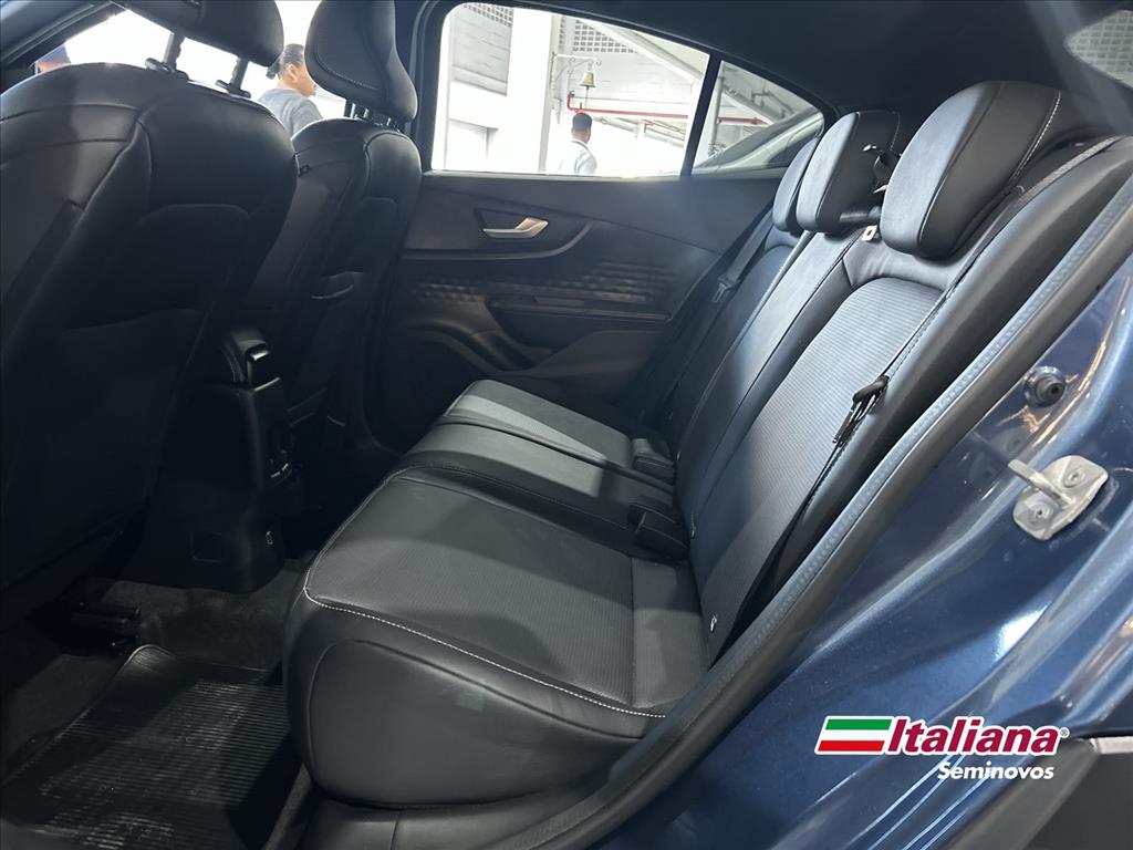 FASTBACK 1.0 TURBO 200 HYBRID IMPETUS CVT8