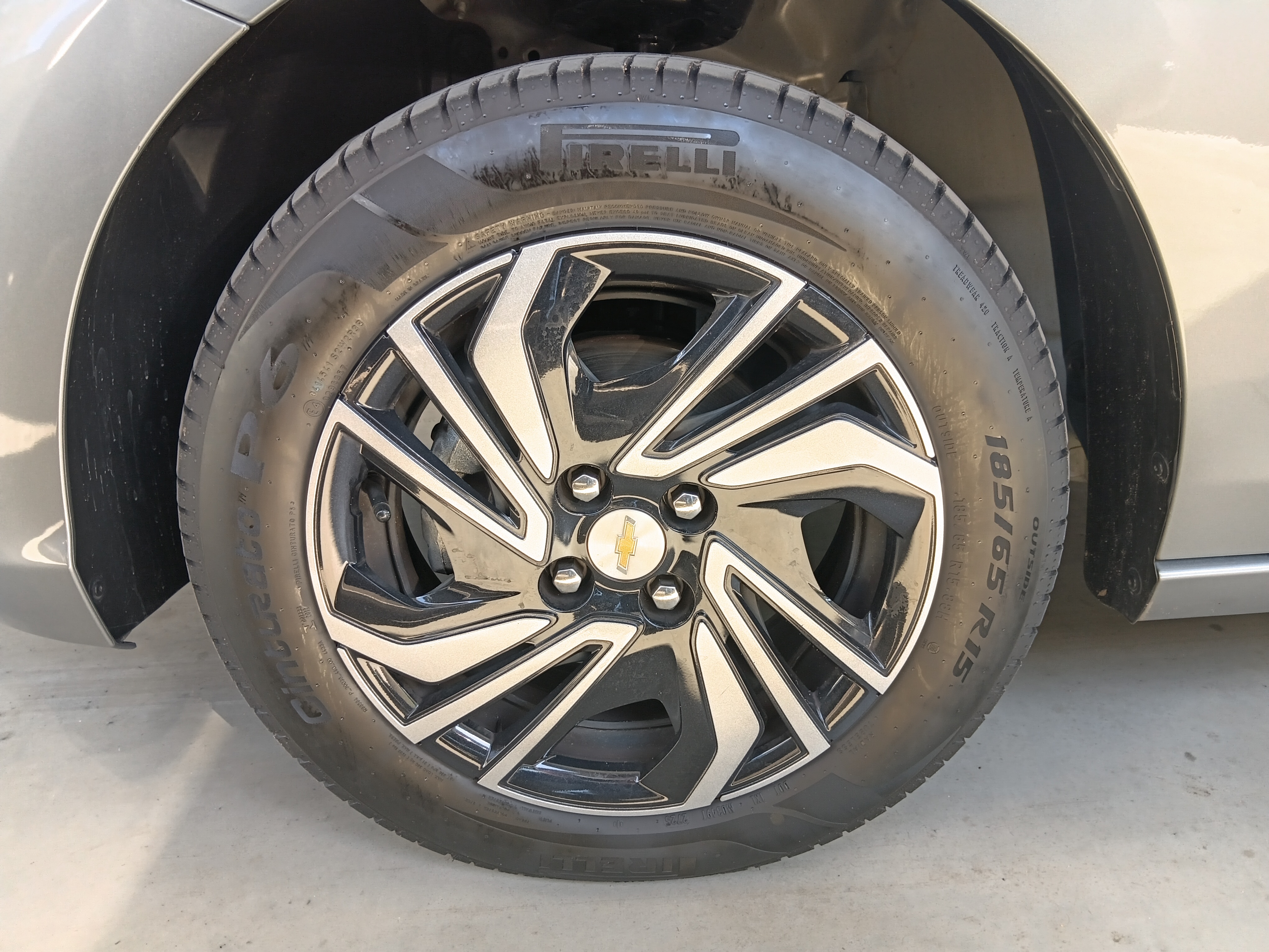 Chevrolet Onix 1.0 Flex Manual - foto 2