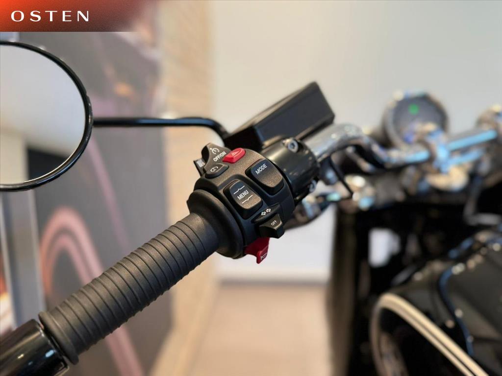 BMW Motorrad-R-18
