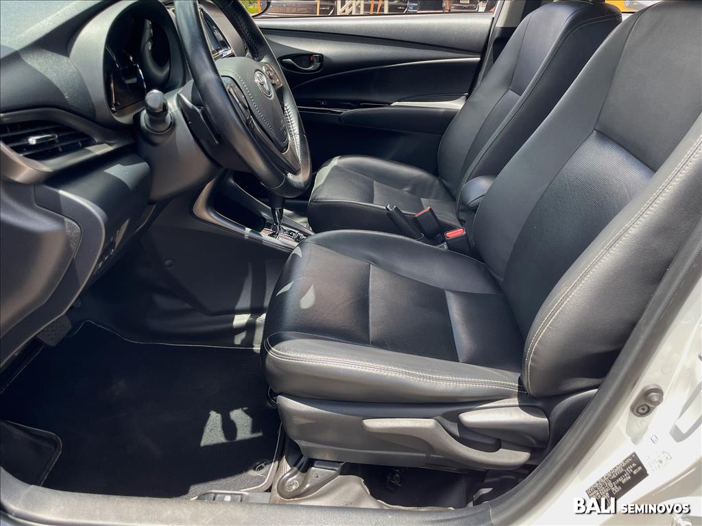 YARIS 1.5 16V FLEX SEDAN XLS CONNECT MULTIDRIVE9