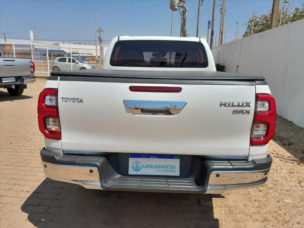 HILUX 2.8 D-4D TURBO DIESEL CD SRX 4X4 AUTOMÁTICO4