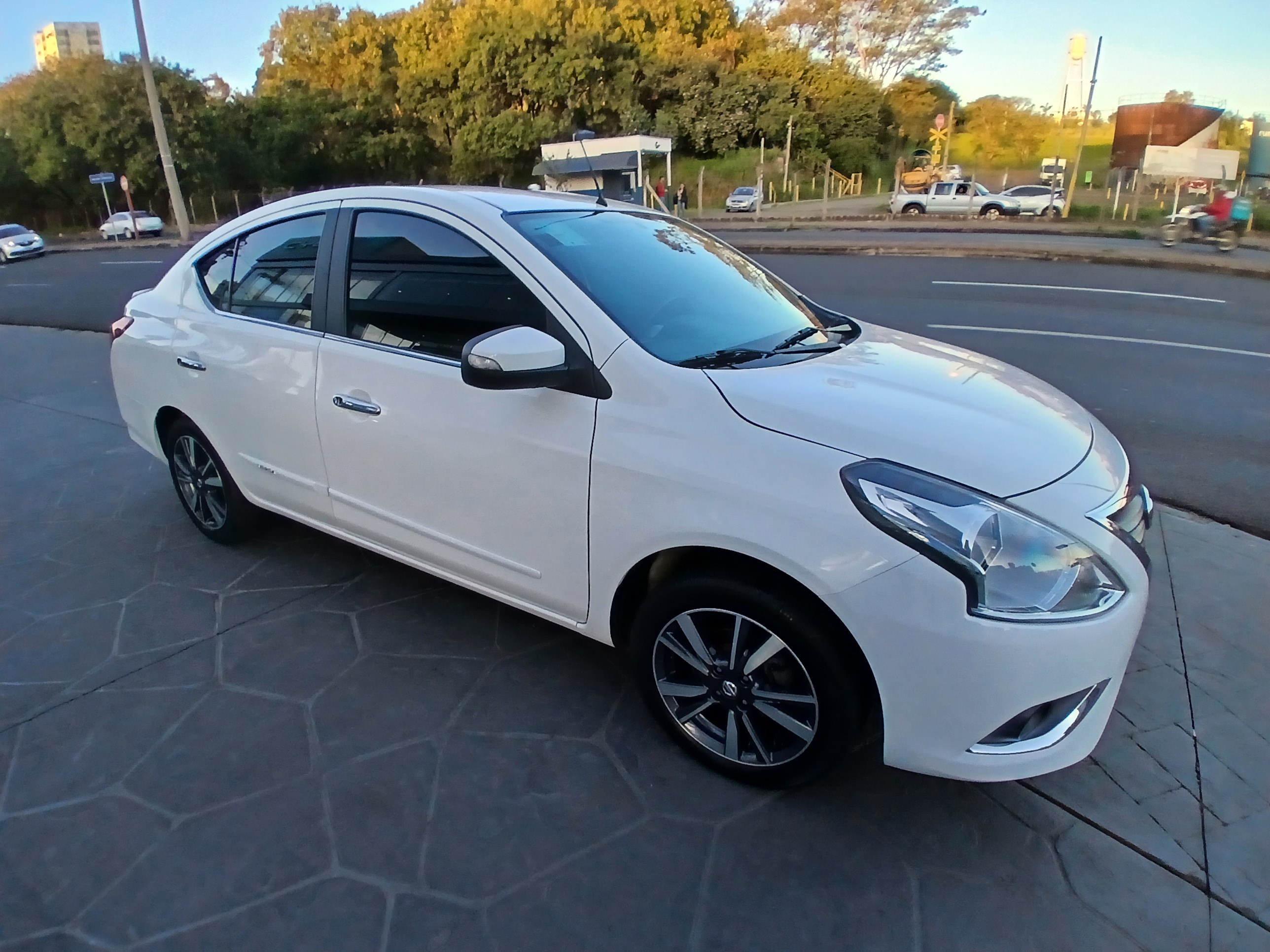VERSA 1.6 16V FLEXSTART UNIQUE 4P XTRONIC1